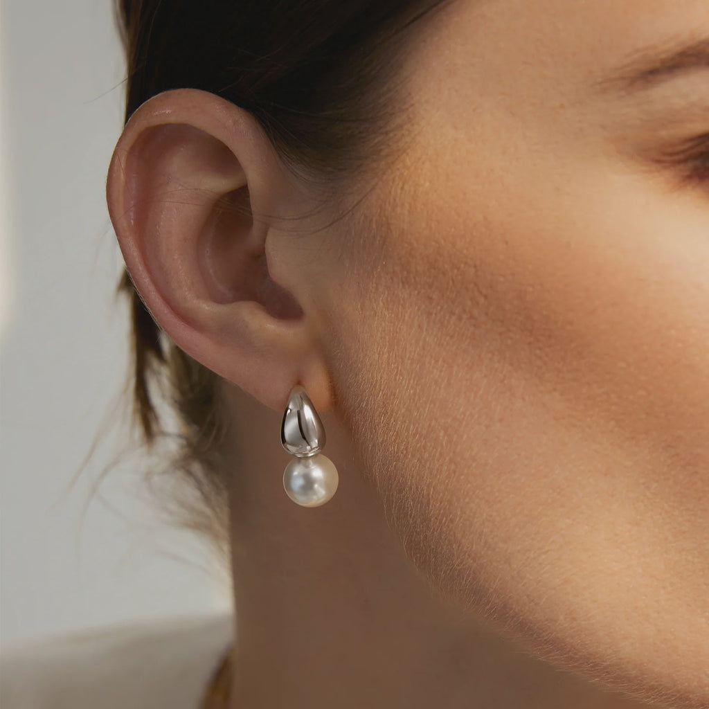 Vogue Maven - Pearl Dome Hoop Earrings