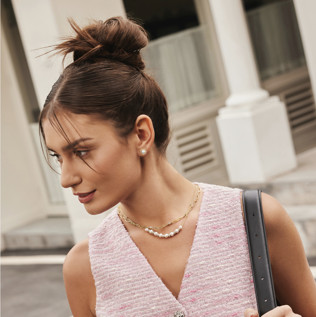 Reimaginer - Gold Shell Pearl Bloom Stud Earrings