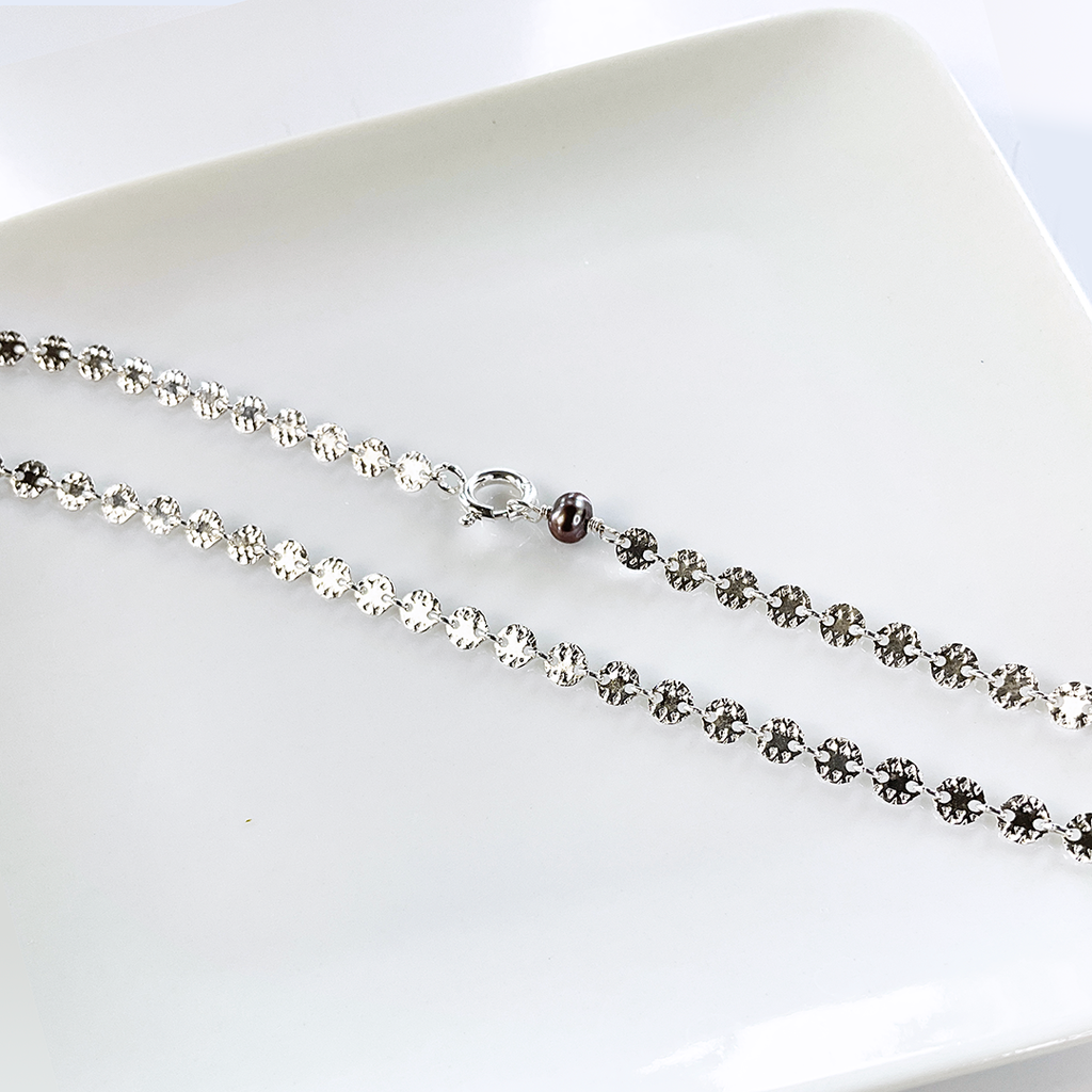 SS Hammered Disc Chain Necklace w/ Pearl Accent