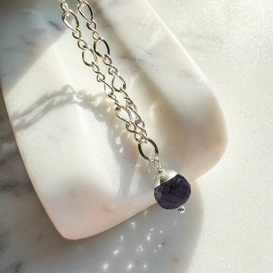 SS Chain Necklace w/ Faceted Gemstone