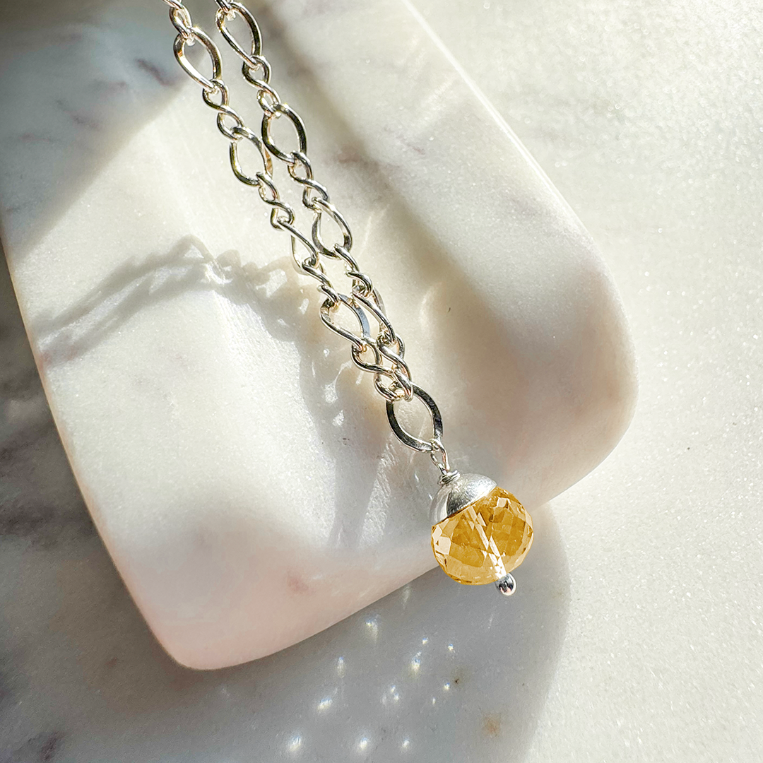 SS Chain Necklace w/ Faceted Gemstone